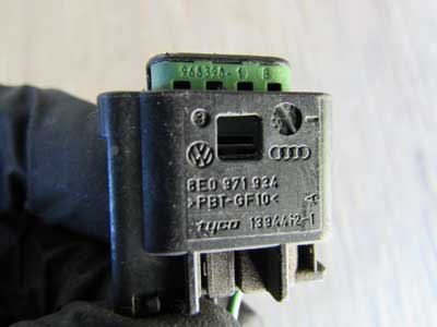 Audi TT MK1 8N 4 Pin Connector Plug w/ Pigtail 8E09719344
